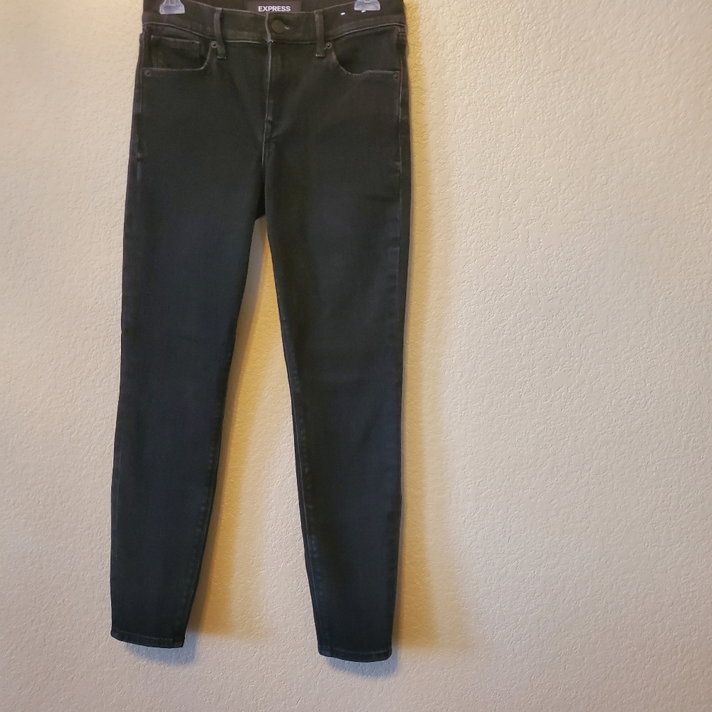 Express mid rise stretch jeans 2R